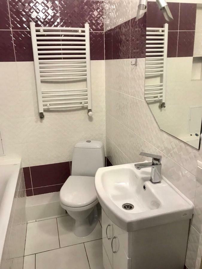 Апартаменти Економ Ивано-Франковск Экстерьер фото